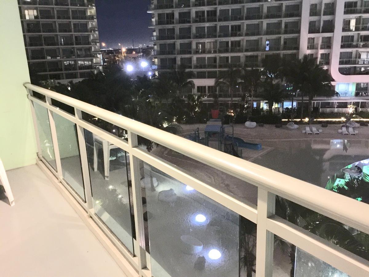 Azure Urban Resort Res. Paranaque City Εξωτερικό φωτογραφία
